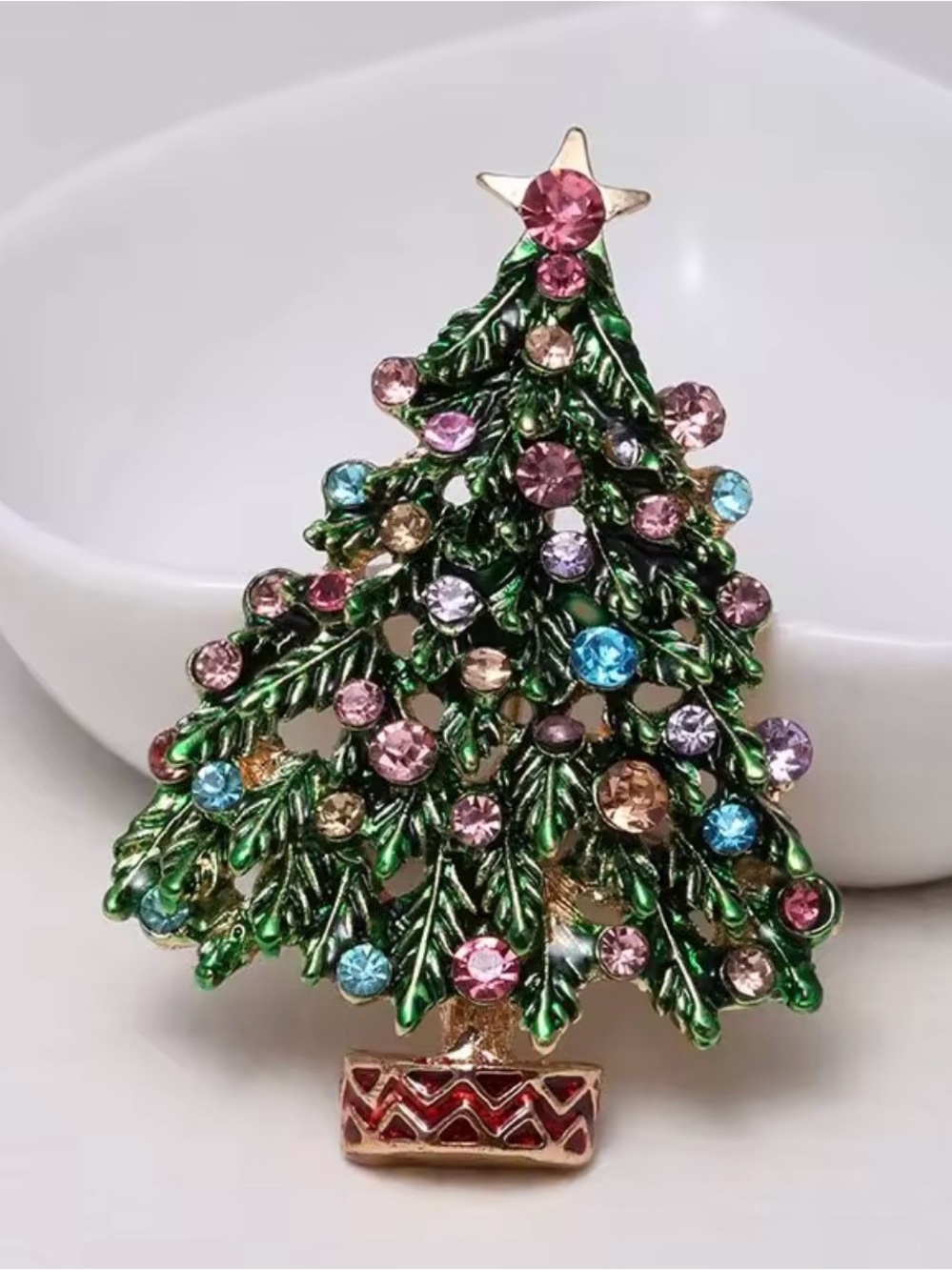 Gorgeous Christmas Tree Brooch Pin
